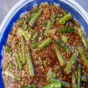 Steamed Asparagus With Ginger Garlic Sauce_image