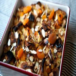 Bread Pudding with Apricots and Almonds_image