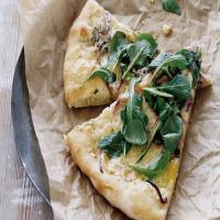 Three-Cheese Pizza with Onion, Sage, and Arugula_image