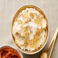 Roasted Garlic-Parmesan Mashed Potatoes_image