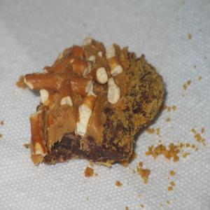Easy Chocolate Peanut Butter Bars_image