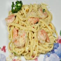 Spicy & Creamy Low Fat Shrimp Pasta image