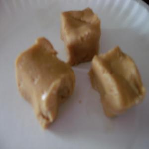 4 ingredient peanut butter fudge_image