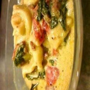 Hearty Tortellini Soup_image