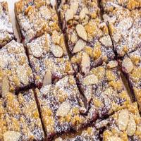 Blueberry Jam Is The Secret Ingredient In These Easy Dessert Bars_image