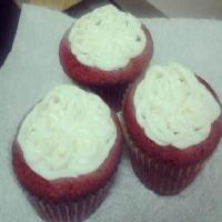 Marshmallow Cream cheese frosting image