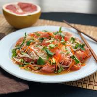 Pomelo Salad with Rice Vermicelli_image