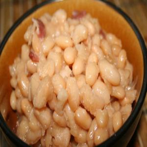 Potent Maple Baked Beans_image
