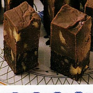 Fudge-TOPPED Brownies_image
