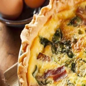 Simple Savory Bacon & Spinach Quiche_image