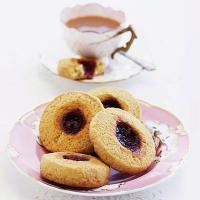 Simple jammy biscuits image
