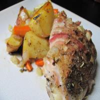 Bacon-Roasted Chicken With Potatoes_image