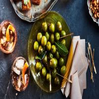 Warm Olives with Cracked Coriander_image