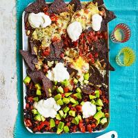 One-pan nachos with black beans image