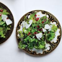 Kale with Pomegranate Dressing and Ricotta Salata_image