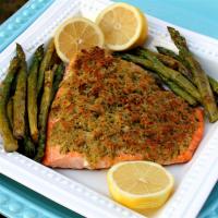 Baked Salmon with Basil and Lemon Thyme Crust_image