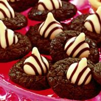 Tuxedo Brownie Hugs Cookies Recipe - (2/5)_image