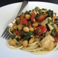 Pasta with Spinach and Chickpeas image