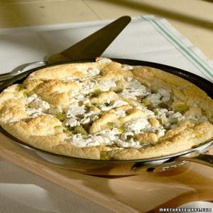 Souffled Frittata with Leeks, Tomatoes, and Goat Cheese_image
