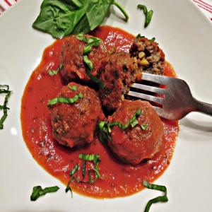 Veggie Bean Meatballs With Spicy Red Pepper Sauce #Ragu_image