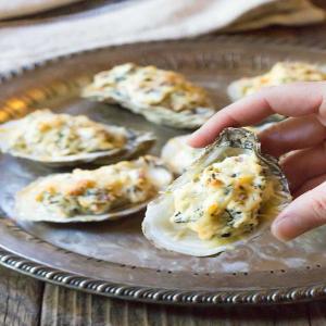 Three-Cheese Baked Oysters Recipe_image