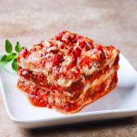 Easy Classic Lasagna Recipe_image