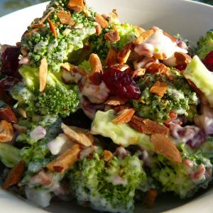 Broccoli Crunch Salad_image