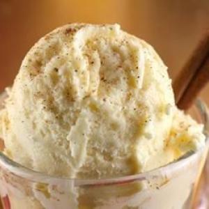 Easy Eggnog Ice Cream_image