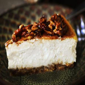 Alice Currah's Cinnamon-Pecan Cheesecake_image