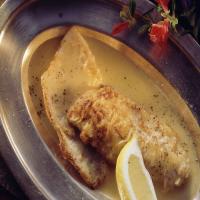 Perch Fillets in White Wine Sauce_image