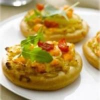 Mini Veggie Pizza with Maille® Honey Dijon Mustard_image