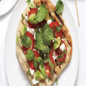Grilled Pizzas with Tomatoes and Avocado_image