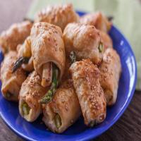 Chicken and Asparagus Rolls image