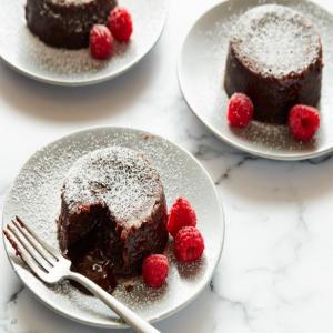Instant Pot Chocolate Lava Cakes_image