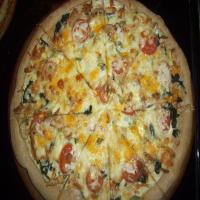 Spinach, Alfredo, Chicken & Tomato Pizza image