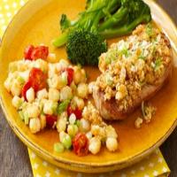Spicy Crusted Pork Chops with Hominy_image