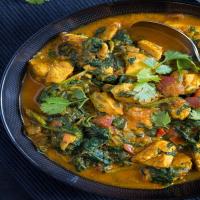 Spinach Chicken Curry - Healthy Chicken Saag_image