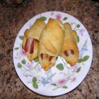 Cheesy-Mustard Pigs In A Blanket image