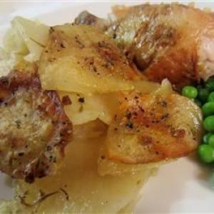 Potato Gratin With Chicken Broth, Garlic and Thyme_image