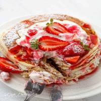 Strawberry Shortcake Greek Yogurt Pancakes_image