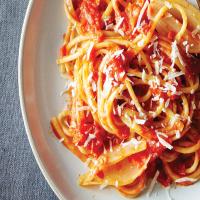 Spaghetti al Pomodoro from the Chefs at Eataly image