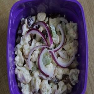 Crunchy and sweet Cauliflower Salad_image