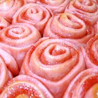 Strawberry Rolls with Cream Cheese Icing_image