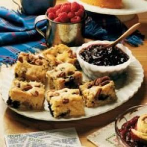 Blueberry-Sausage Breakfast Cake_image