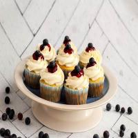 Bursting Blueberry Cupcakes~Robynne_image