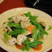 Chicken and Snow Peas image