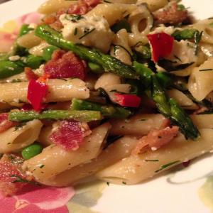 Marmie's Asparagus Pea Pasta With Bacon and Feta_image