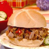 Picante Roast Beef Sandwich with Garlic, Lime and Green Chile_image