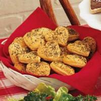 Heart-Shaped Herbed Rolls_image