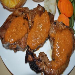 Lamb Chops With Spicy Peanut Sauce image